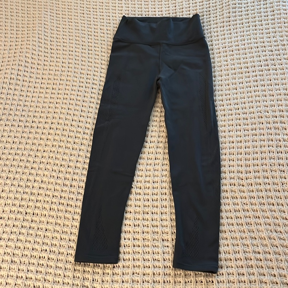 ATHLETA Gray workout leggings.  Size L/ XL. 76% Nylon and 24% Spandex.